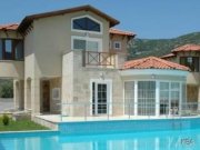 KUSADASI Etwas Besonderes! Neue Villa in einer 3000 qm grossen Badelandschaft mit Poolbar. Haus kaufen