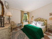 Marbella Großzügige Villa im klassischen Stil Haus kaufen