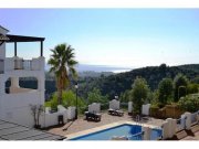 Marbella Ost HDA-immo.eu: große Ferienwohnung 2 SZ in Marbella, Los Monteros, zu verkaufen. Wohnung kaufen