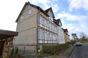 Stadtoldendorf Wohnhaus mit 3 Wohneinheiten und Nebengebäude in 37627 Stadtoldendorf! Haus kaufen