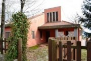 Sassofortino Villa mit eigenem Kastanienpark Haus kaufen