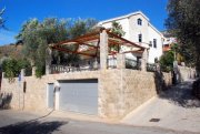 Petrovac Luxurious villa in PetrovacNew spacious villa located in a quiet, beautiful part of Petrovac on sale. The villa is situated 200