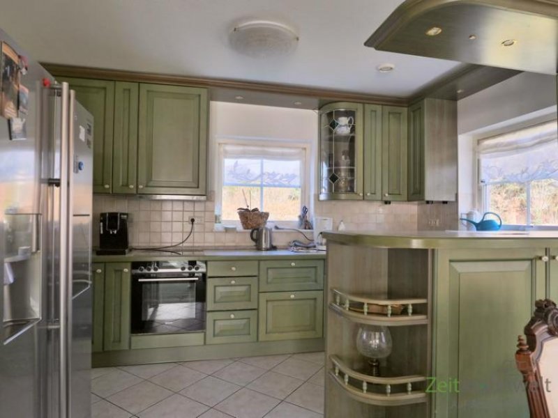 Dresden (EF1366_M) Dresden: Weixdorf, möblierte Haushälfte mit 2 Etagen, Grundstück und Terrasse, Gäste-WC vorhanden Haus 