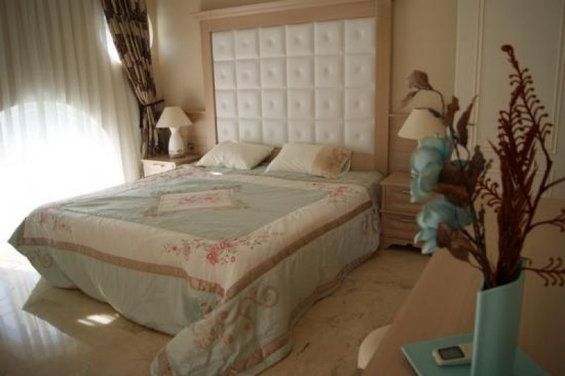 Antalya LUXURIÖSE FERIENVILLA MIT PRIVATPOOL UND GARTEN ZU VERMIETEN Haus