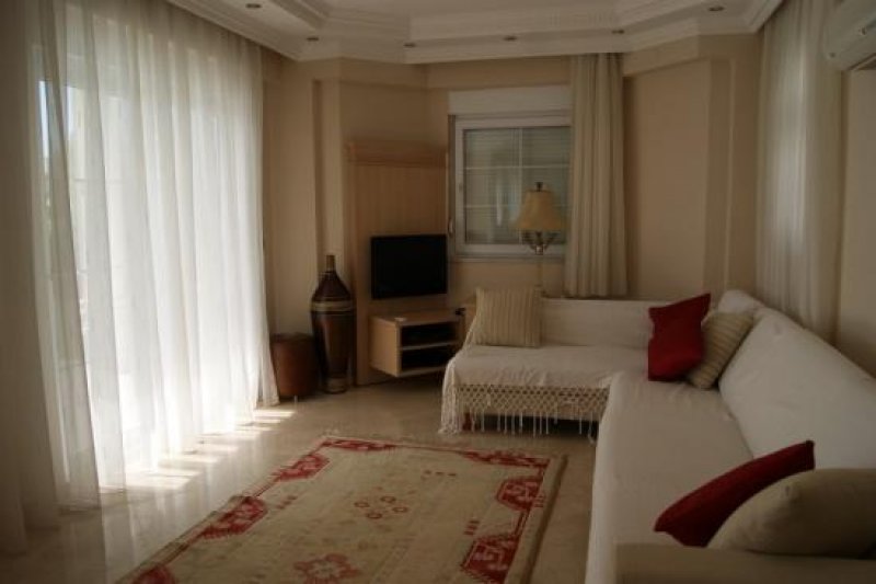 Antalya LUXURIÖSE FERIENVILLA MIT PRIVATPOOL UND GARTEN ZU VERMIETEN Haus