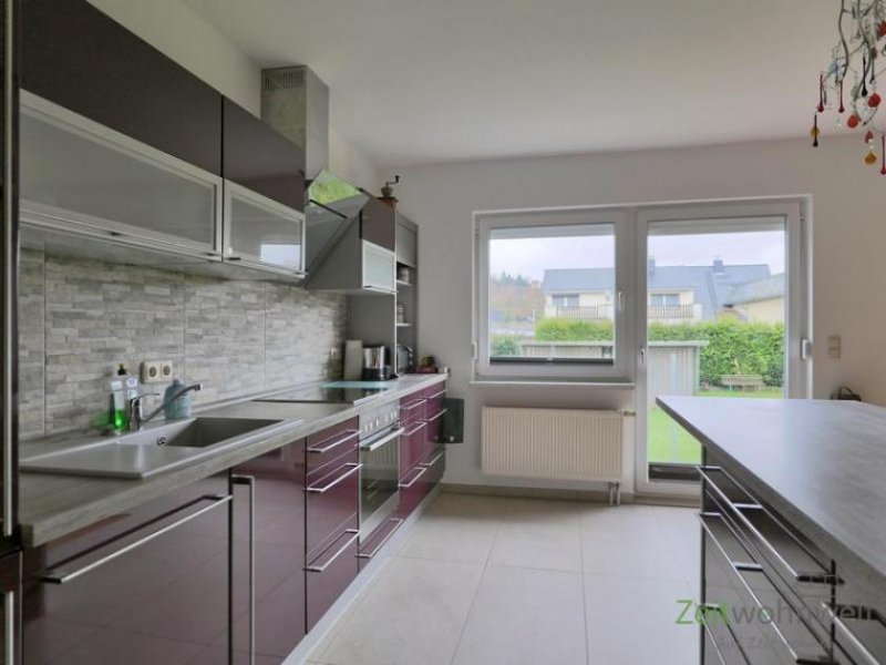 Gera (EF1222_M) Gera: Zwötzen, möblierte kleine Doppelhaushälfte mit Terrasse, Garten und Garage Haus 