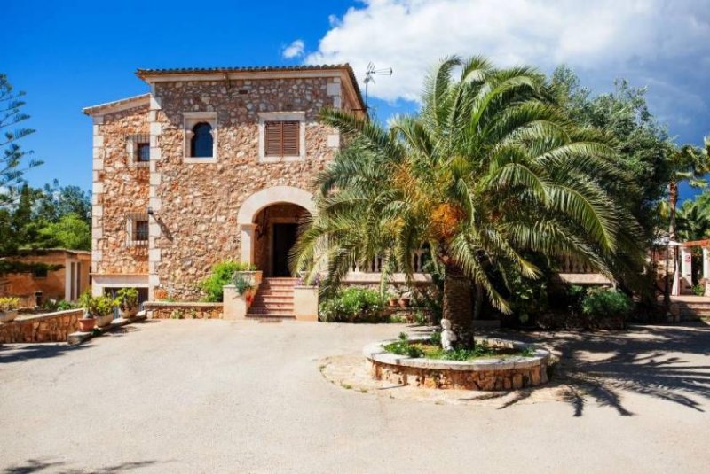 Campos idyllische Finca mit Ferienlizens zu vermieten Haus