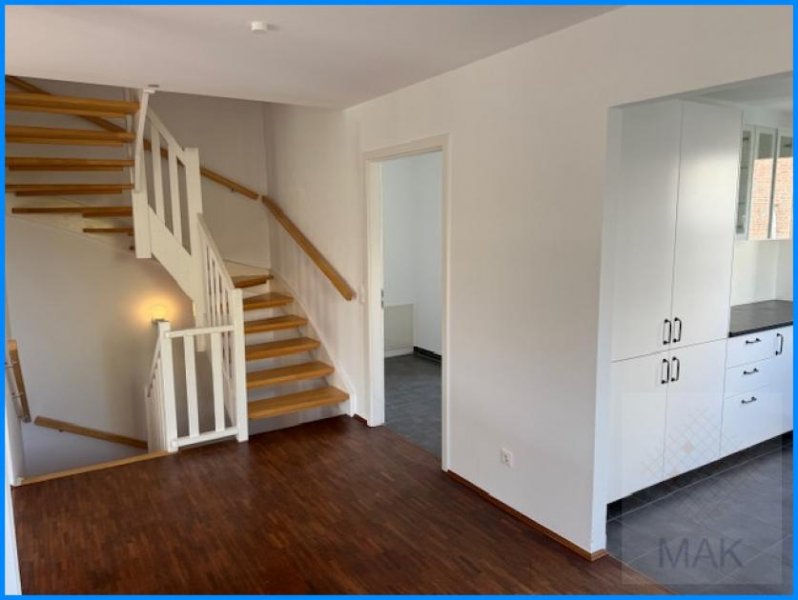 Berlin MAK Immobilien: Wohnen auf hohem Niveau im Schweizer Viertel Haus 