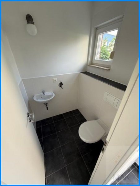 Berlin MAK Immobilien: Wohnen auf hohem Niveau im Schweizer Viertel Haus 