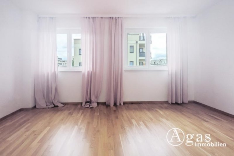 Berlin Schöner Wohnen in Lichterfelde: Reihenmittelhaus zu vermieten - 5 Zimmer auf 3 Etagen mit Garten! Haus