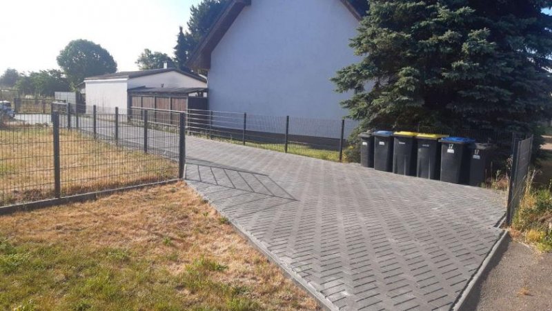 Brück Neuwertiges Niedrigenergiehaus mit Einbauküche, Garten und Gartenhaus Haus