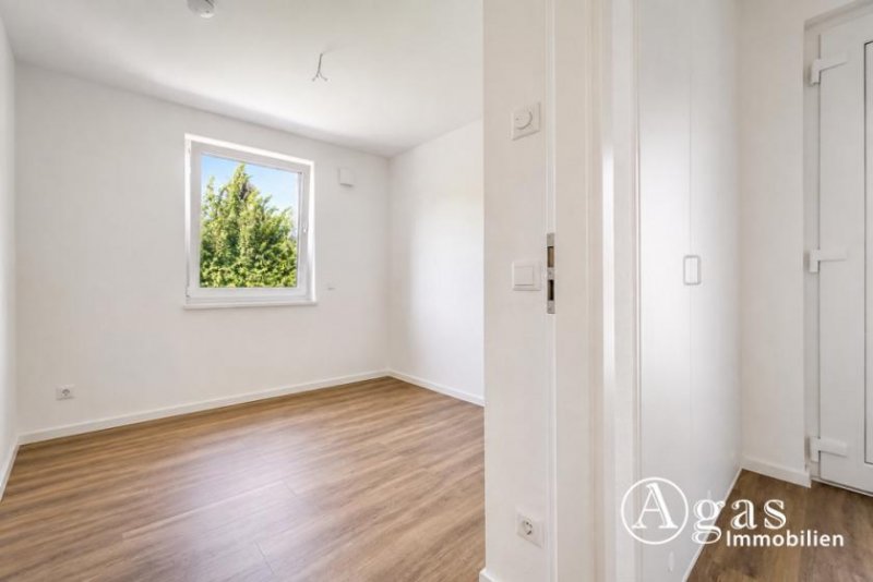 Müllrose Neubau in Seenähe: Gemütliche 4,5-Zimmer-Doppelhaushälfte in Müllrose - Erstbezug! Haus