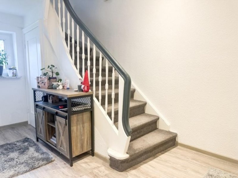 Heide Ein Zuhause zum Wohlfühlen: Einfamilienhaus mit Garten in Heide zur Vermietung Haus 