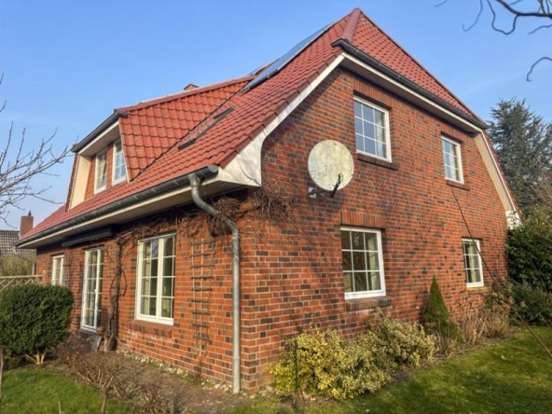 Reinsbüttel Vermietung eines großzügigen Einfamilienhauses mit Apartment und Gartenvielfalt bei Büsum Haus 