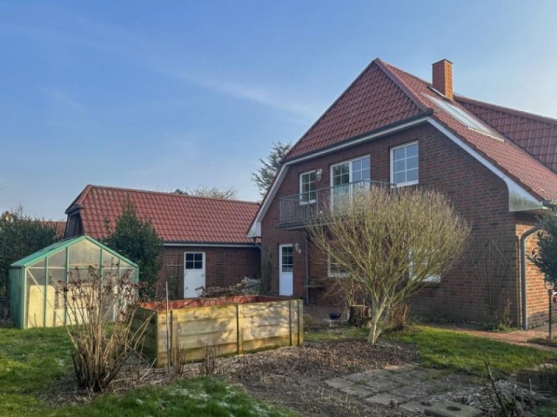Reinsbüttel Vermietung eines großzügigen Einfamilienhauses mit Apartment und Gartenvielfalt bei Büsum Haus 
