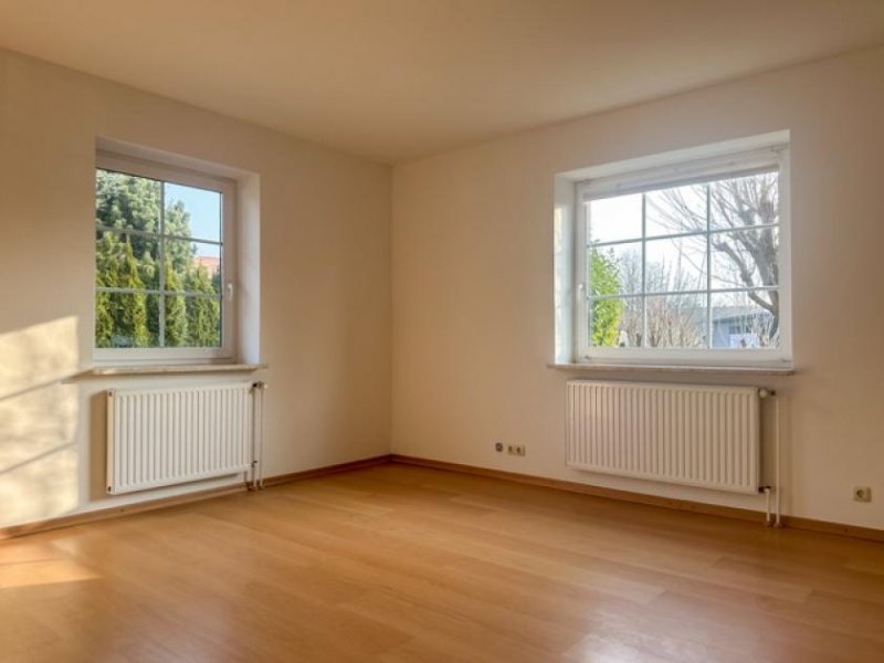 Reinsbüttel Vermietung eines großzügigen Einfamilienhauses mit Apartment und Gartenvielfalt bei Büsum Haus 