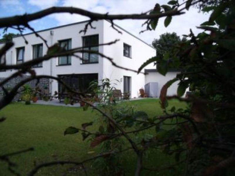 Oldenburg Neubezug - RH-5 Zimmer 130m² EG/OG-KFW 70-modern / Garten/Carport Haus 