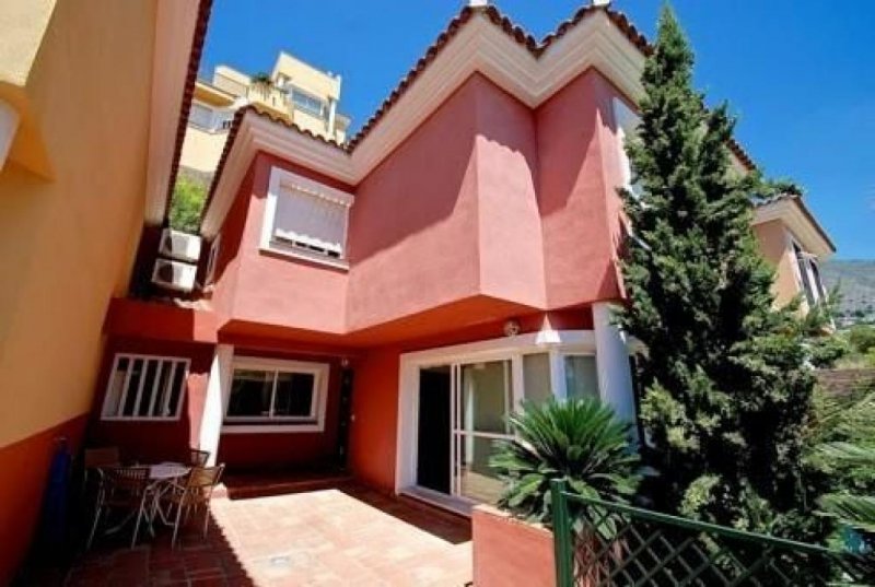 Heimbuch Reihenhaus in Fuengirola Langzeitmiete Haus 