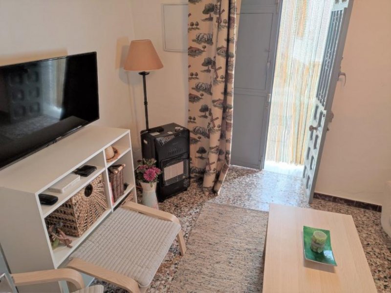 Sayalonga Renoviertes Stadthaus in guter Lage Haus