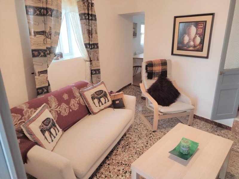 Sayalonga Renoviertes Stadthaus in guter Lage Haus