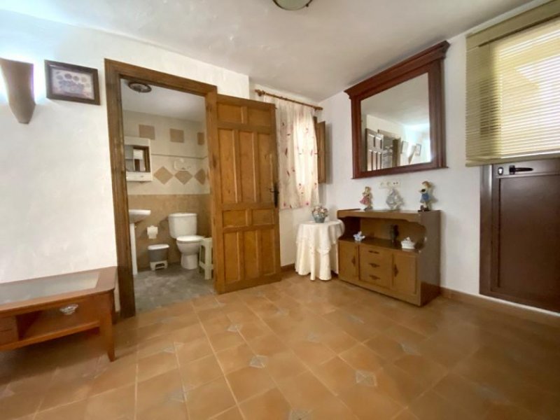 Sayalonga Stadthaus in ruhiger Lage Haus 