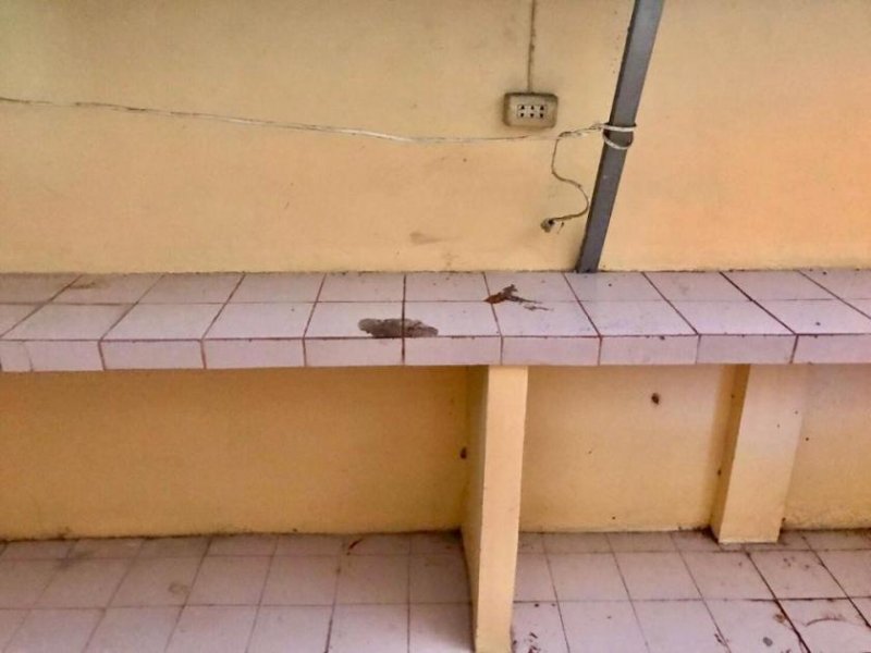 Nakhonratchasima Haus mit grossem Carport in Korat Hua Thale Haus