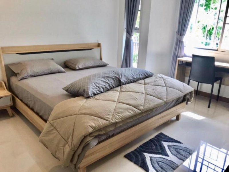 Nakhonratchasima Voll möblierter Bungalow nahe der Mall Haus