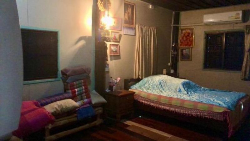 Sikkhiu Wohnen auf grossem Grundstück bei Sikkhiu Für jene die das unabhängige Landleben im Walde mögen. Haus