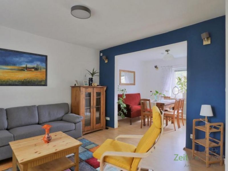 Kassel (EF1211_M) Kassel-Stadt: Niederzwehren, möbliertes Reihen-Endhaus mit Garten Haus