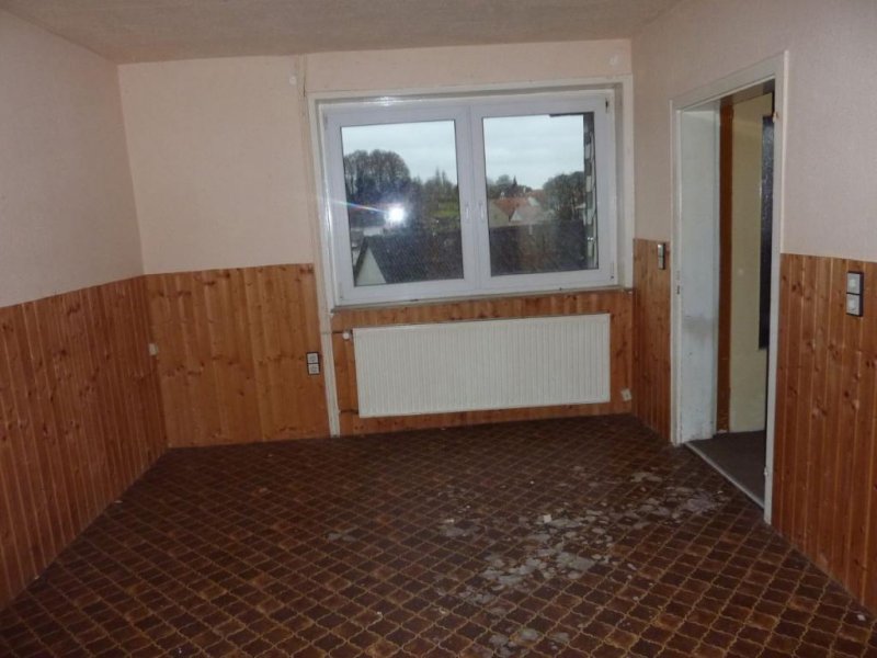 Neukirchen (Schwalm-Eder-Kreis) !!!! MIETKAUF!!!! MODERNISIERUNGSWÜRDIGES FREISTEHENDES 1-2 PARTEIENHAUS IN GRÜNER UMGEBUNG Haus