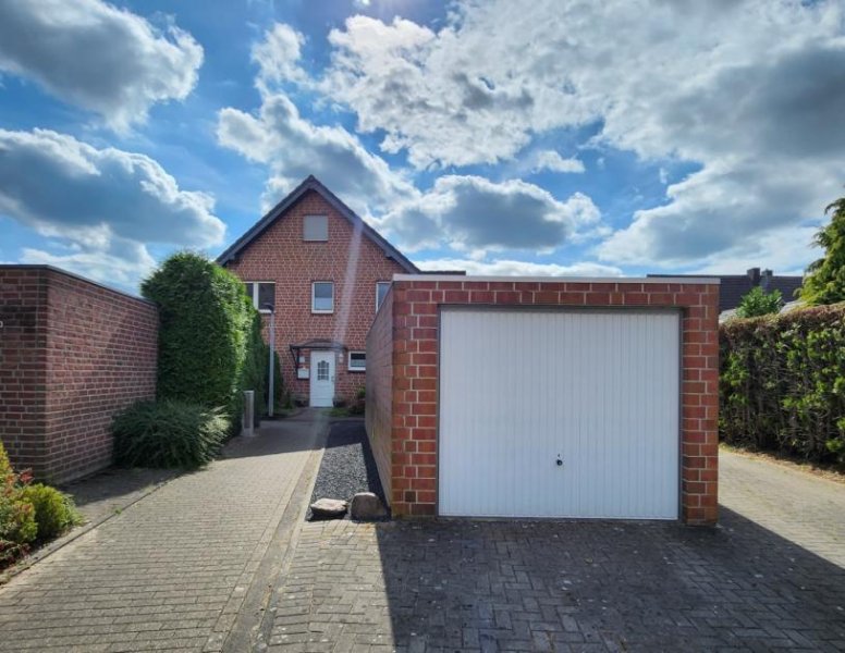 Kleve (Kreis Kleve) Charmante Doppelhaushälfte in Top Lage von Rindern - Einziehen und Wohlfühlen! Haus