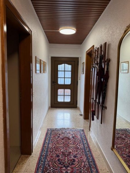 Königswinter KÖWI. THOMASBERG, schönes geräumiges freist. Einfam. Haus mit ca. 144 m² WNfl, 4 Zi. 2 Bäder, Garten Haus 