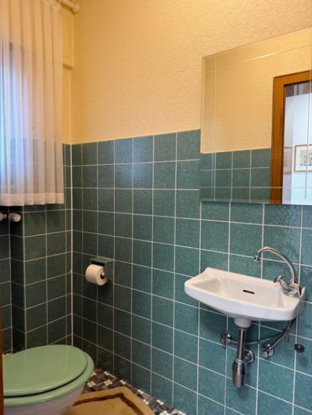 Königswinter KÖWI. THOMASBERG, schönes geräumiges freist. Einfam. Haus mit ca. 144 m² WNfl, 4 Zi. 2 Bäder, Garten Haus 