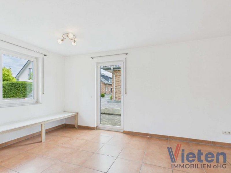 Mechernich Modernes Einfamilienhaus mit Garten und Garage Haus