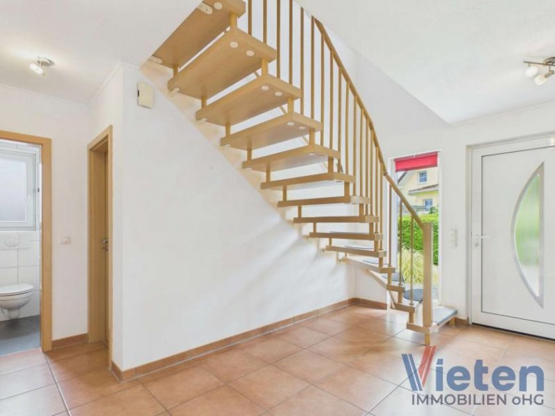Mechernich Modernes Einfamilienhaus mit Garten und Garage Haus