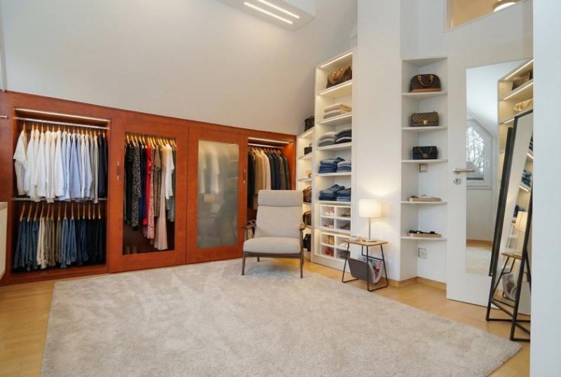 Bad Soden am Taunus Wohlfühlen mit Blick auf die Skyline und großzügigem Grundstück Haus 