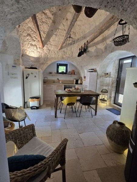Stuttgart Ferienhaus - Italien-Apulien-Ostuni... wunderschöne Ferienhäuser auf einer Olivenplantage Haus