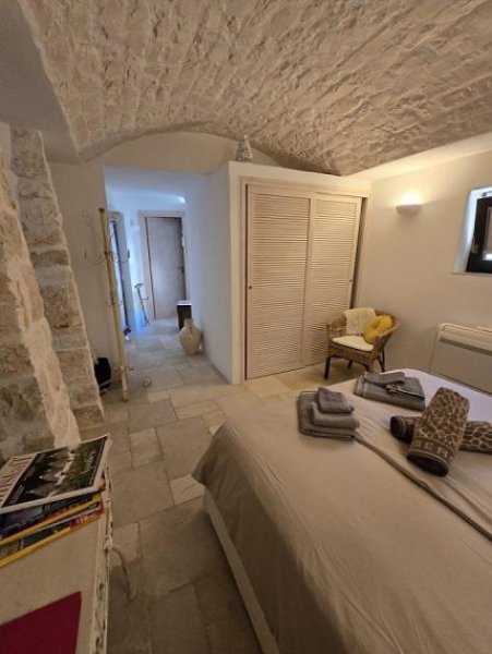 Stuttgart Ferienhaus - Italien-Apulien-Ostuni... wunderschöne Ferienhäuser auf einer Olivenplantage Haus