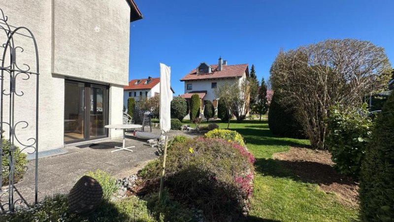 Aichwald Wunderbar gelegenes Haus mit großem Garten frei werdend zum 1. Juni Haus