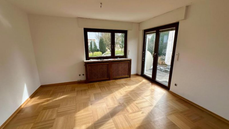 Aichwald Wunderbar gelegenes Haus mit schönem Garten frei werdend zum 1. Juni Haus 