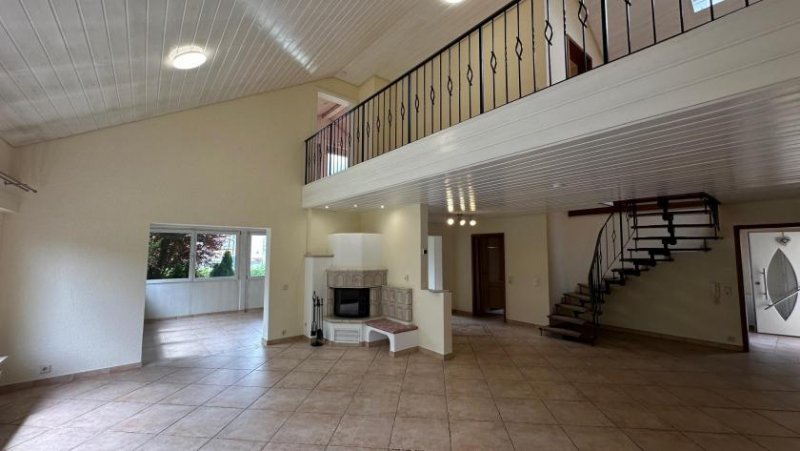 Althengstett Family paradise!! Duplex with Space -Available Haus 