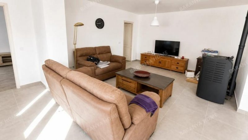 Merenye Tolles Haus in der Siedlung Merenye zu einem tollen Preis - ZU VERMIETEN! Haus 