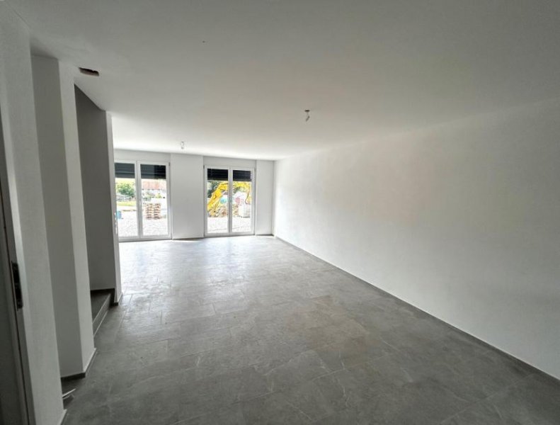 Schleitheim *JETZT ZU HABEN*1 A Reihenmittelhaus mit 6,5 Zimmern, EBK, Garten, Tiefgarage...** Haus 