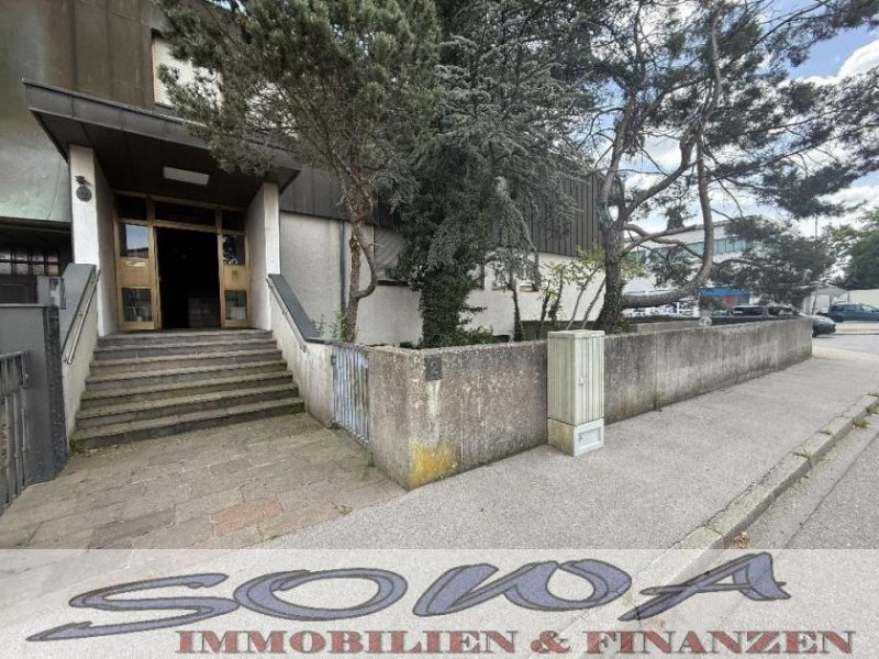 Gaimersheim Wohnhaus mit Innenpool und Sauna in einer guten Lage in Gaimersheim, mit Gewerbefläche - Ein Objekt von Ihrem Immobilienpartner