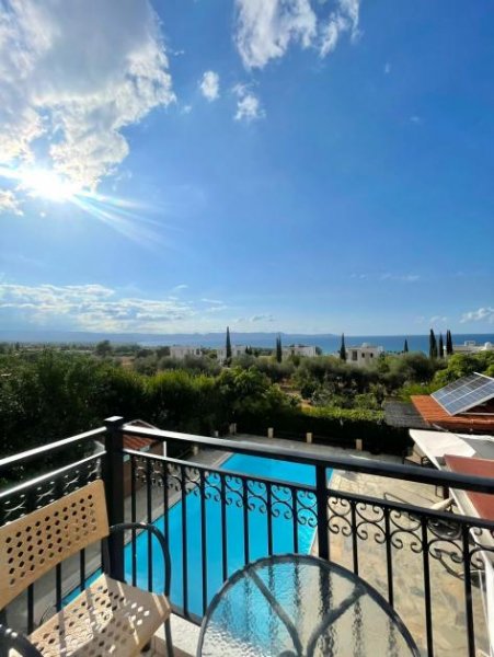 Argaka Exclusive 3-Bedroom Residence with PV System and Total Tranquility & Sea View Haus