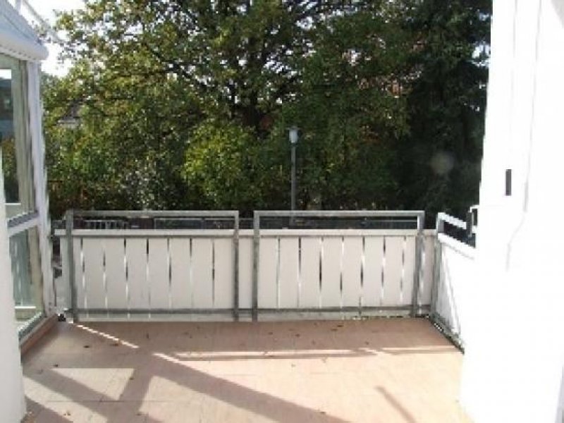 Nürnberg N-Steinplatte: RMH (5 Zi.), Fliesen, EBK, 2 Bäder, Balkon, Wintergarten,Terrasse, TG Haus