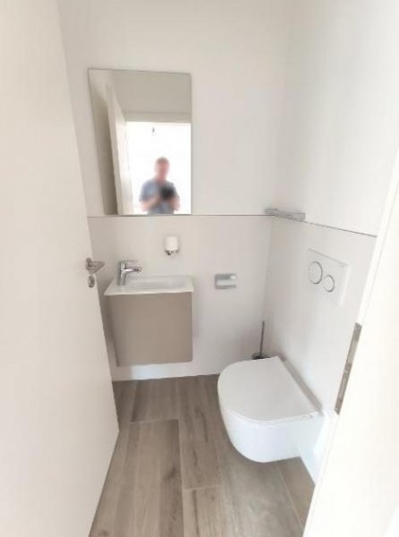 Pommersfelden ERSTBEZUG nach Sanierung - Einfamilienhaus mit großer Terrasse und Garage Haus 