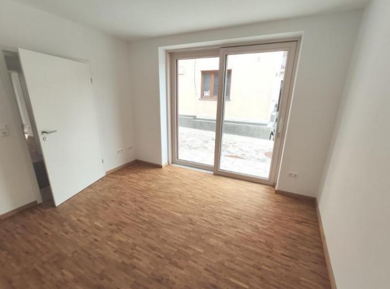 Pommersfelden ERSTBEZUG nach Sanierung - Einfamilienhaus mit großer Terrasse und Garage Haus 