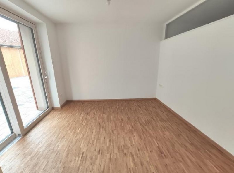 Pommersfelden ERSTBEZUG nach Sanierung - Einfamilienhaus mit großer Terrasse und Garage Haus 
