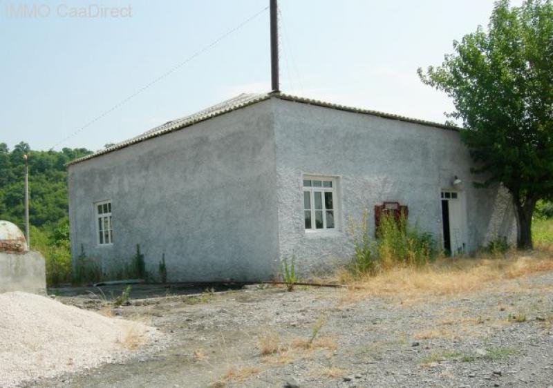 Apani Schöne Weinfabrik mit einem sehr gepflegtem Weinberg auf 237 Hektar Land in zauberhafter und romantischen Gegend Gewerbe kaufen
